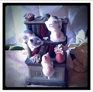 Cats Playing on a Bookshelf Musical Figurine